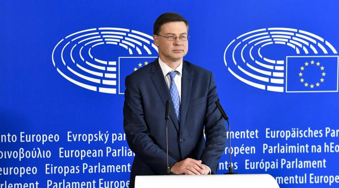 lovitura pentru romania comisia europeana va recomanda lansarea procedurii pentru deficit excesiv contra tarii noastre