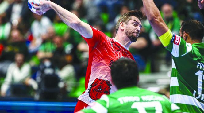 dinamo obligata sa si decimeze lotul