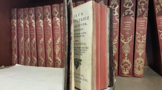 carti vechi clasate in patrimoniul national in licitatie transilvania in scrierile autorilor maghiari