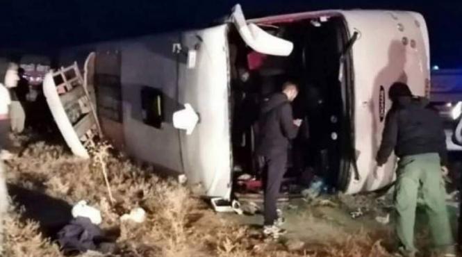 franta zeci de raniti dupa ce un autocar scolar s a rasturnat