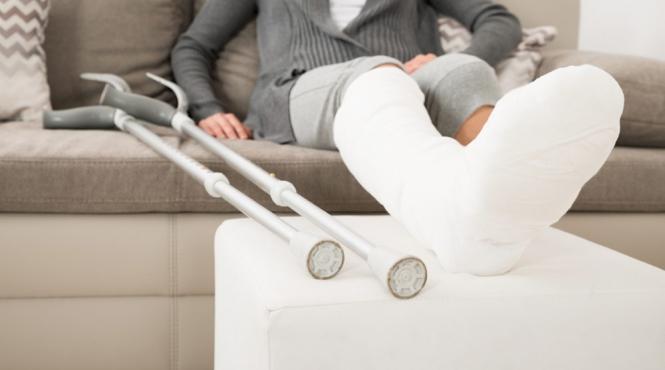 imobilizarea in ghips se aplica doar la fracturile fara complicatii