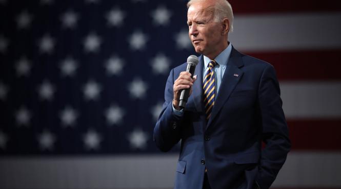 victorie surprinzatoare a democratului joe biden a castigat alegerile primare din opt state americane