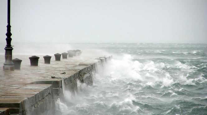 porturile constanta nord si constanta sud agigea inchise din cauza vantului puternic