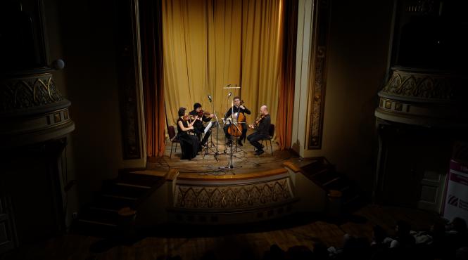 retrospectiva on line 2008 2020 la tinerimea romana