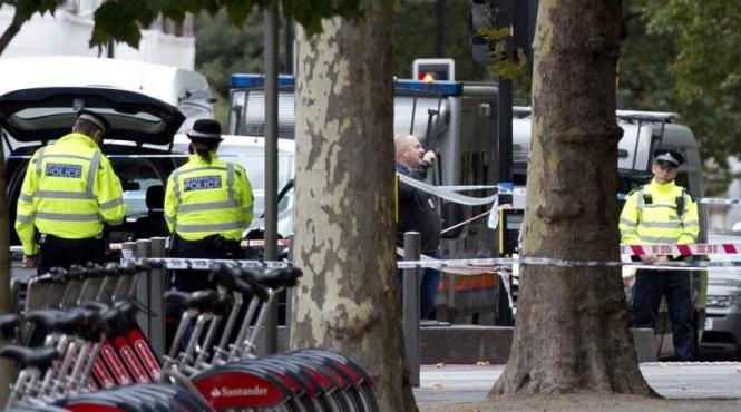 britanicii sunt nemultumiti ca politistii fac exces de zel in aplicarea interdictiilor de circulatie