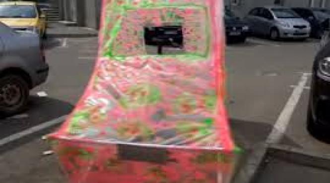 un tanar din buzau a creat prima izoleta electrica din romania a folosit o pentru a si lua mancare