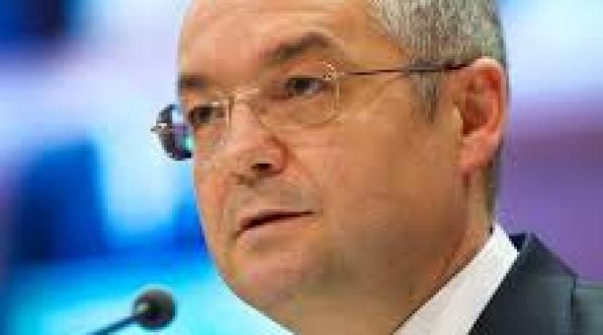 emil boc despre situatia de pe aeroportul international avram iancu din cluj ce s a intamplat este inacceptabil