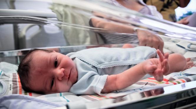 neonatologii cer guvernului masuri pentru prevenirea contaminarii personalului din maternitati