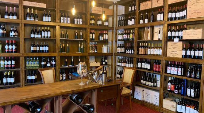 cine vin de paste acasa