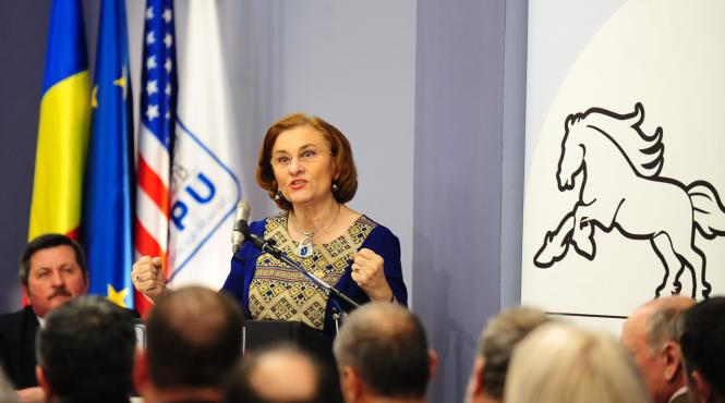 maria grapini ii cere raspunsuri concrete lui orban cu privire la finantarea economiei