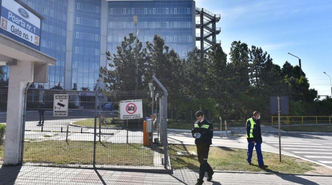 ford romania revine la munca in doua schimburi la uzina de la craiova