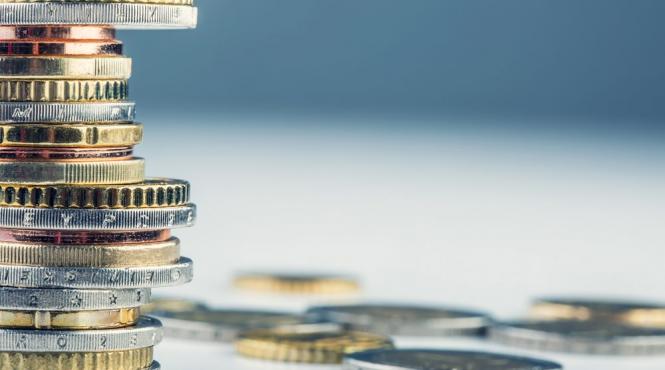 curs valutar leul se apreciaza usor fata de euro robor la trei luni scade aurul se ieftineste