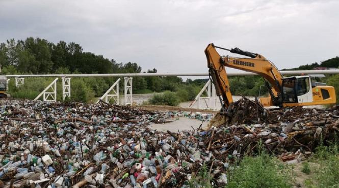 bals viitura cu pet uri