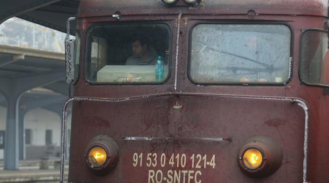 haos in licitatii noile trenuri cfr nu pot iesi din tribunal