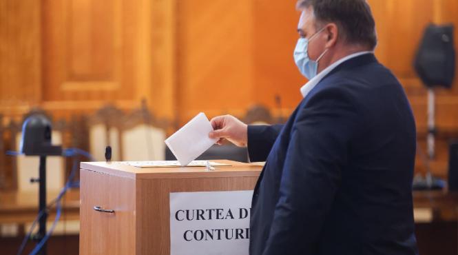 cei sapte candidati pentru curtea de conturi si autoritatea de audit votati marti in parlament