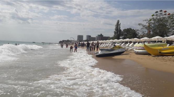 un operator principal bulgar suspenda programul de vara la marea neagra