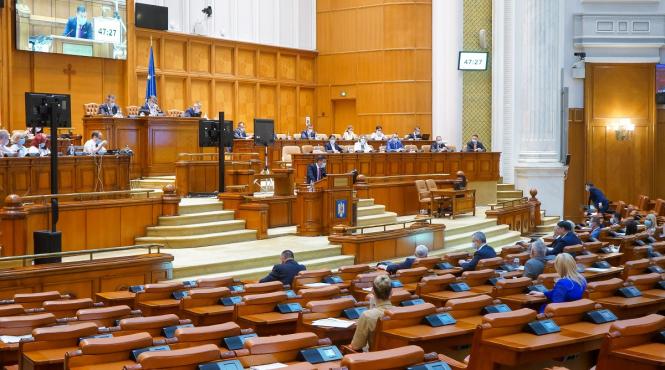 deputatii au pus la colt guvernul data si derularea alegerilor adoptata definitiv in forma parlamentului