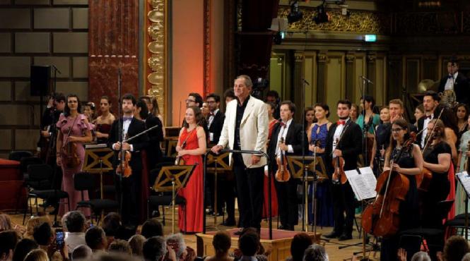 vara magica incepe la bucuresti in aer liber in curtea ateneului roman pe 15 iulie