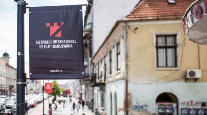 expozitie fellini educatiff concerte si teatru la muzeul de arta