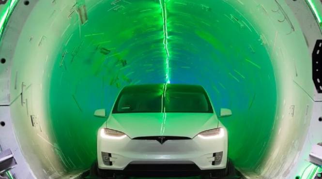 musk se extinde doua noi modele tesla