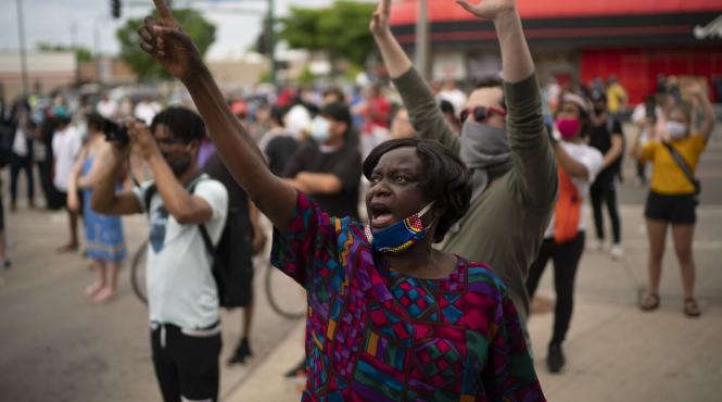 proteste antirasiste in portland agenti federali detasati in zona pana la aplanarea conflictelor