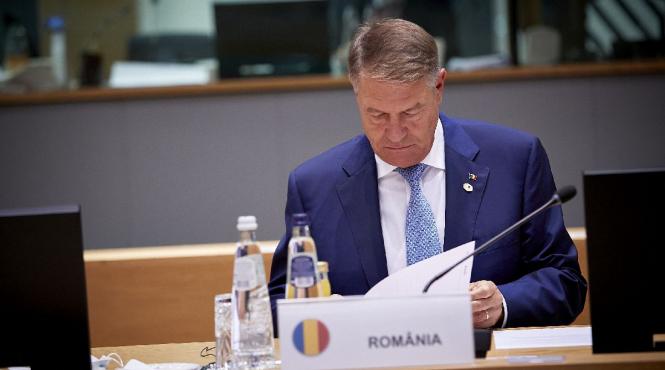 klaus iohannis a semnat decretele de revenire in tara a 12 ambasadori