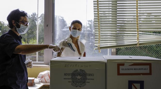 referendum italienii vor reducerea numarului de parlamentari sondaj