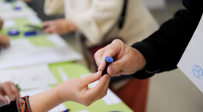 un barbat din olt a votat cu buletinul concubinei politistii au deschis dosar penal