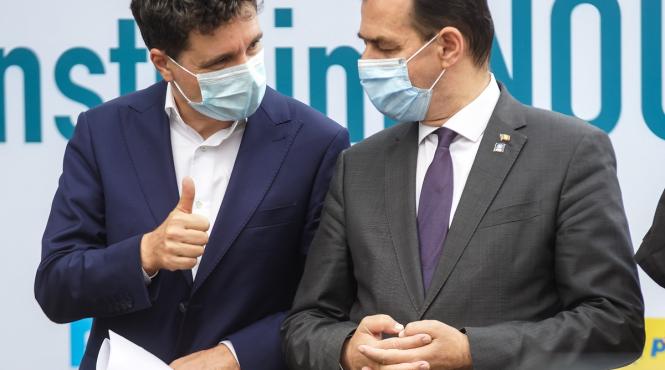 covid 19 ii trimite acasa pe ludovic orban pe nicusor dan si pe mai multi ministri