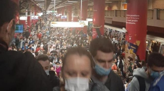 aglomeratie la metrou a fost nevoie de interventia smurd