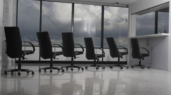 economia in pericol explozie de somaj si falimente