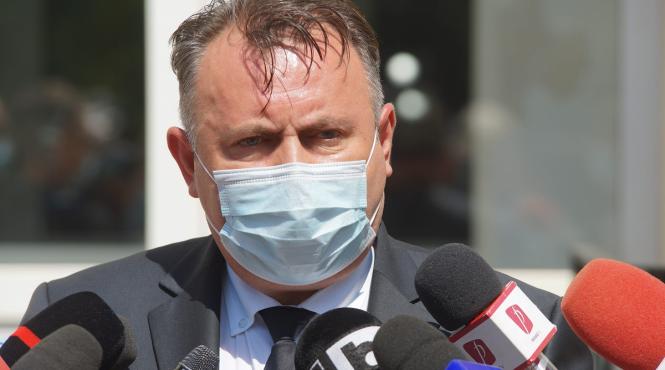 nelu tataru depinde de noi ce se intampla de sarbatori pentru a opri o crestere a transmiterii in comunitate avem nevoie de trei saptamani in care sa respectam niste reguli