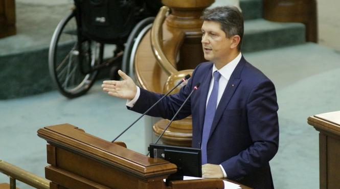 corlatean cere taierea indemnizatiilor pentru chiulangii