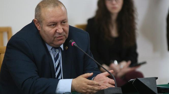 liberalii toarna gaz peste foc la adresa usr