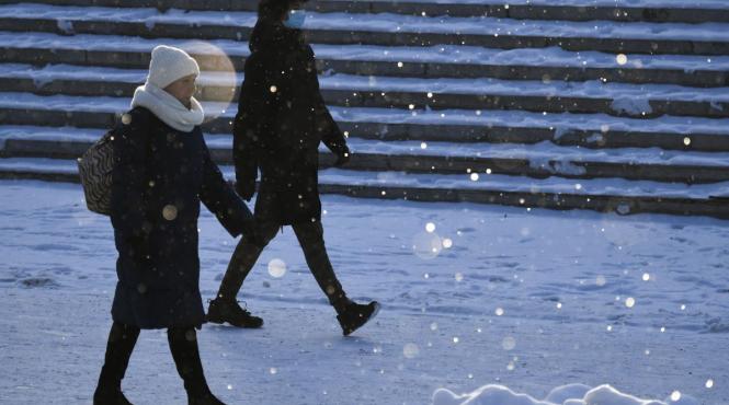 anm decembrie cu zapada si viscol