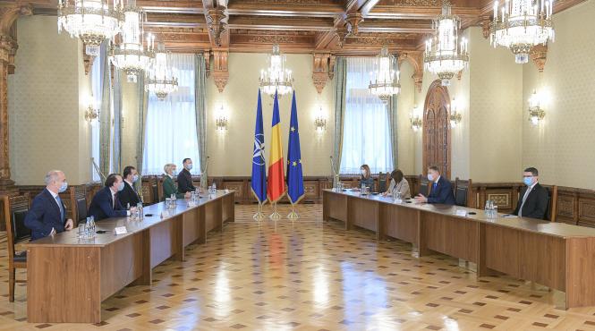 incep consultarile de la cotroceni pentru alegerea premierului primii la discutii cei de la psd iohannis trebuie sa inteleaga ca a pierdut alegerile