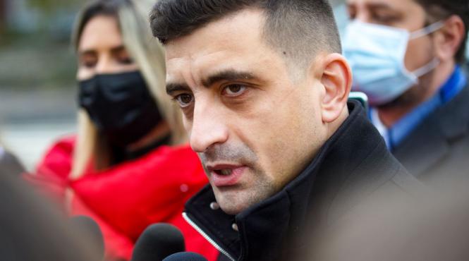 aur ii atrage atentia presedintelui ca este a patra forta politica din romania
