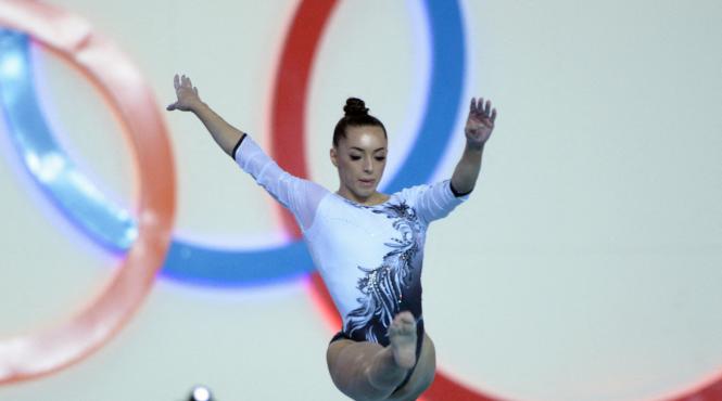 gimnastele romaniei s au intors in tara cu 14 medalii dintre care 8 de aur