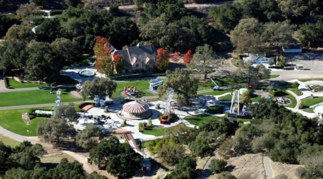 neverland fosta resedinta a cantaretului michael jackson vanduta cu 22 de milioane de dolari