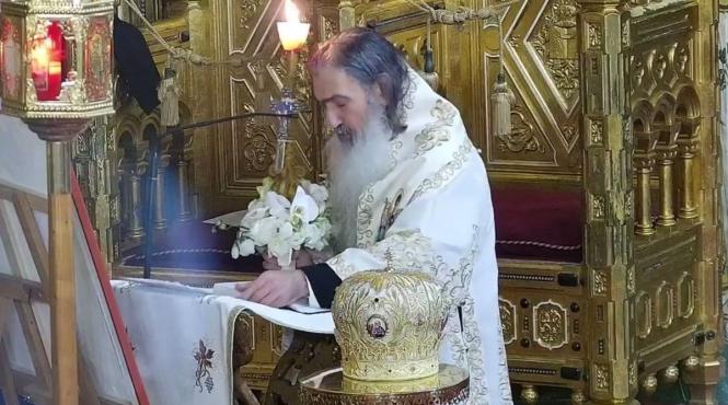 reactia politiei la oficierea slujbei de anul nou de catre arhiepiscopul tomisului