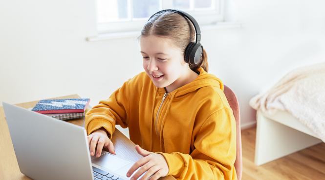 15 cursuri noi la scoalafdvdr copiii au acces gratuit