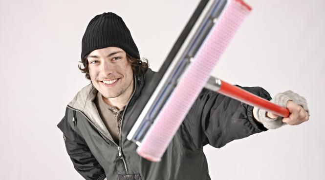 toto dumitrescu se alatura distributiei serialului adela de la antena 1