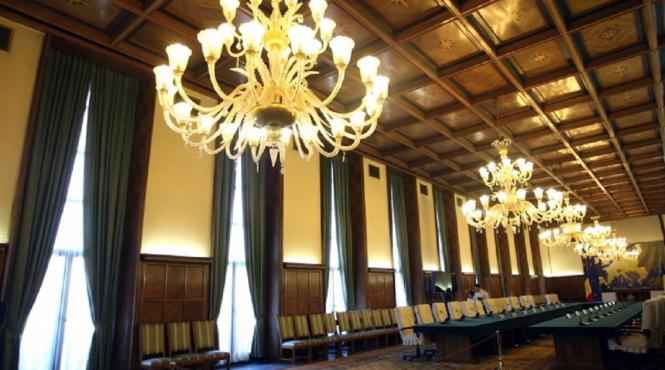 bugetarul platit cu 4 300 de euro pe luna omul lui citu de la sgg