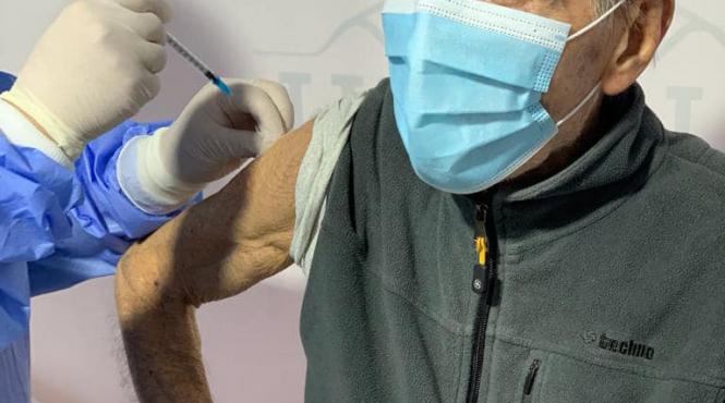 un veteran de razboi de 99 de ani s a vaccinat anti covid 19