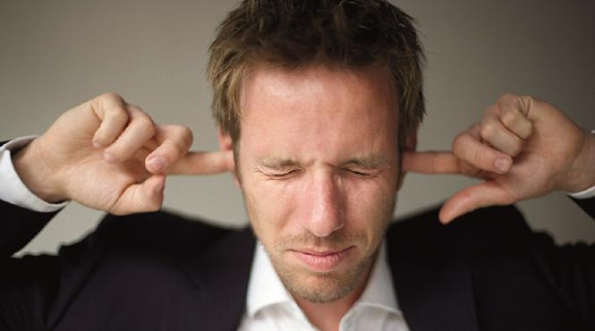 cand trompa lui eustachio nu mai face legatura dintre nas si urechi