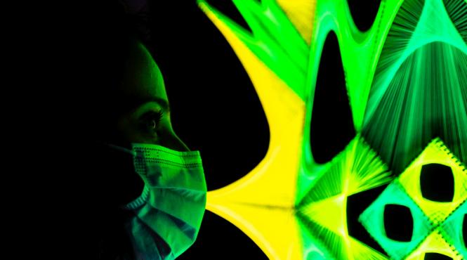 dincolo de existenta materiala prin portalurile de energie din galeria senso