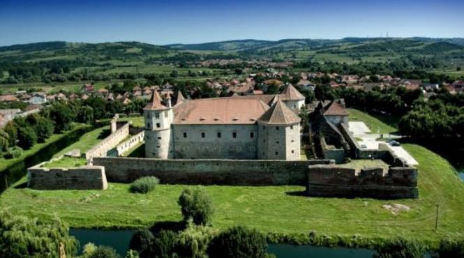 castelul de la zlatna a fost cumparat de lantul hotelier hilton