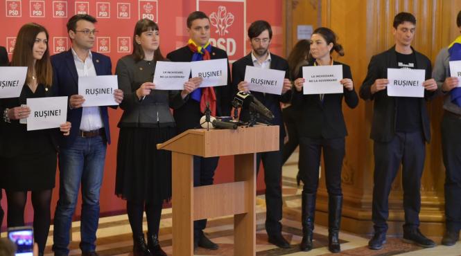 tupeu incredibil parlamentarii usr vor o lege care sa i sanctioneze pe altii pentru fapte similare comise de ei in opozitie