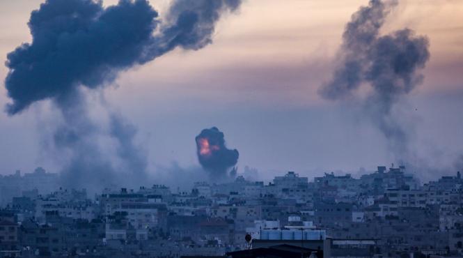 atacuri aeriene ale armatei israeliene ca raspuns la baloane incendiare lansate din gaza