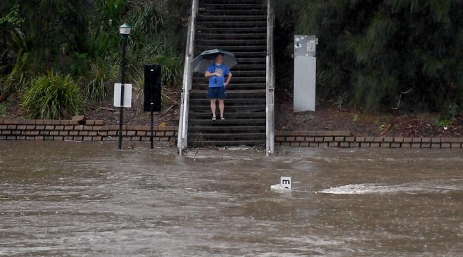 codul rosu de ploi prelungit in maramures a fost emis si cod rosu de inundatii